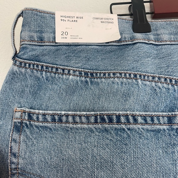NWT American Eagle Highest Rise 90s Flare Jeans size 20 - Picture 3 of 6